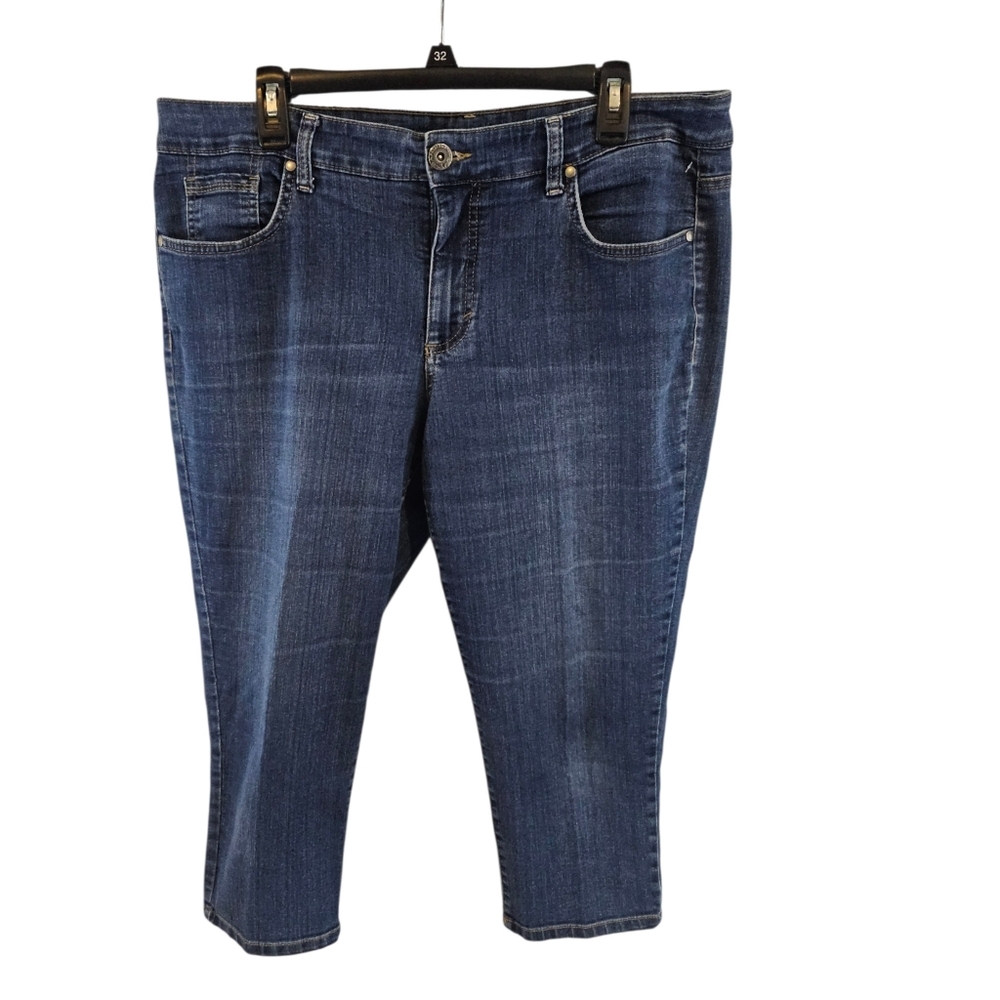 Bandolino Size 16 Denim Cropped Capri Jeans